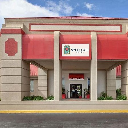 Space Coast Hotel Titusville-Kennedy Space Center Екстериор снимка