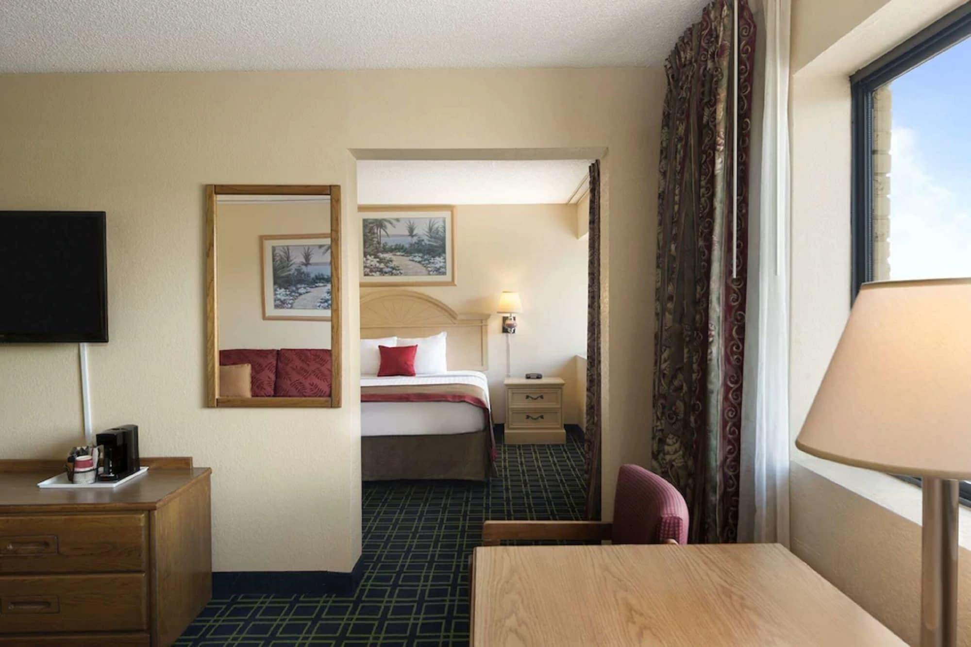 Space Coast Hotel Titusville-Kennedy Space Center Екстериор снимка