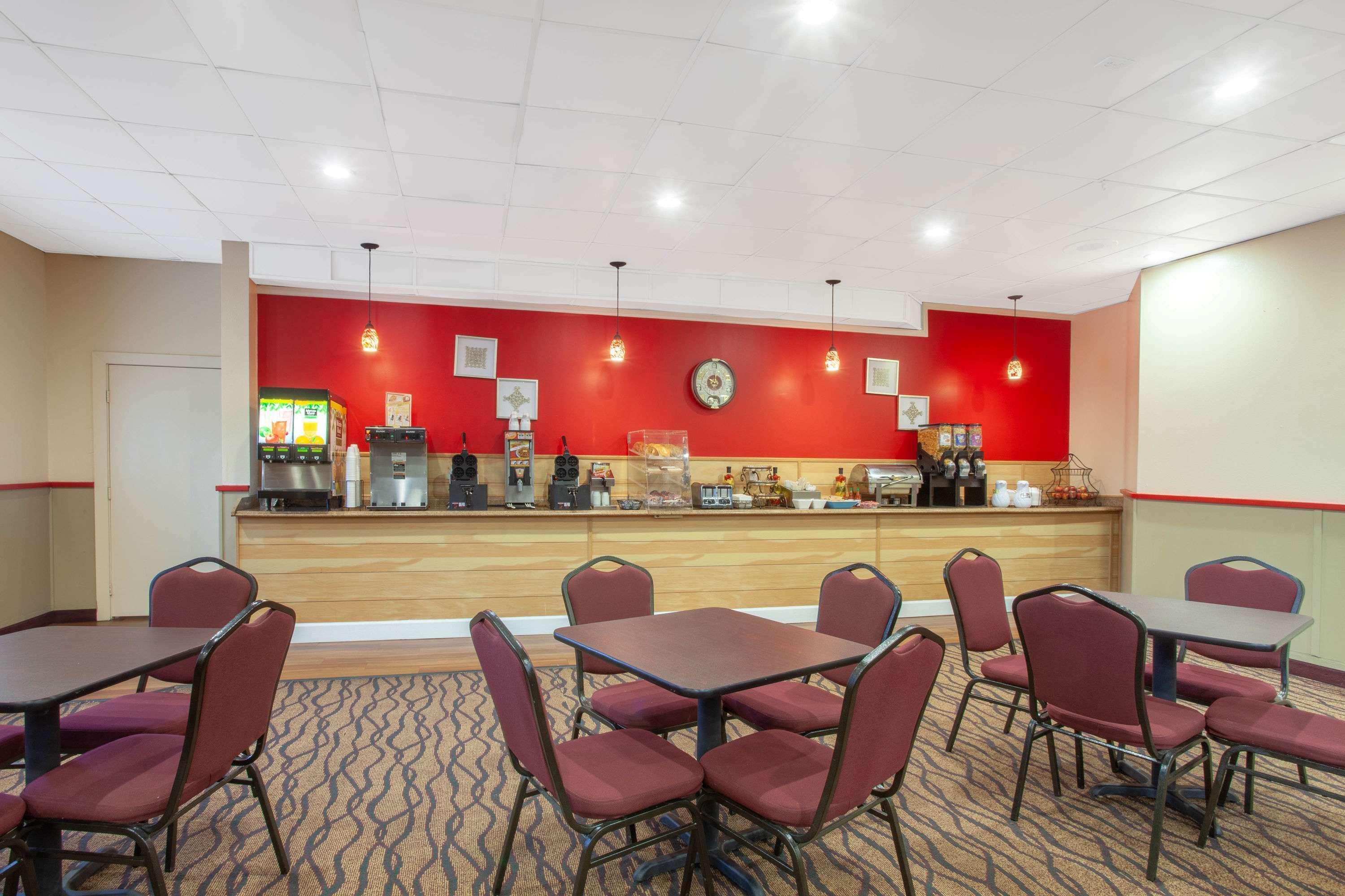 Space Coast Hotel Titusville-Kennedy Space Center Екстериор снимка