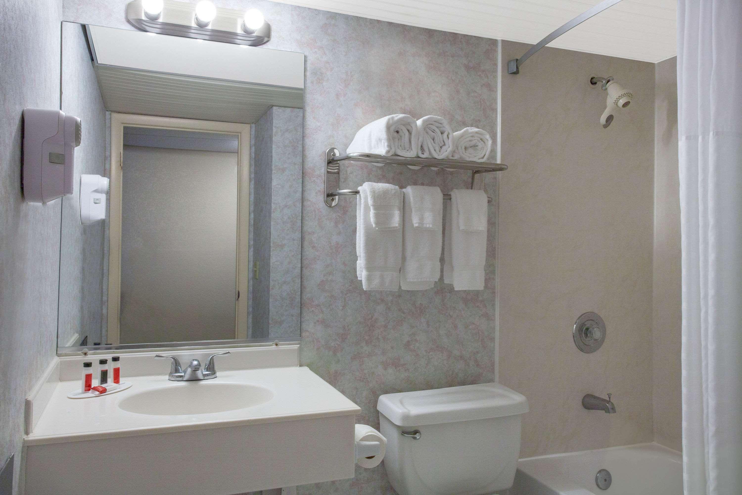 Space Coast Hotel Titusville-Kennedy Space Center Екстериор снимка