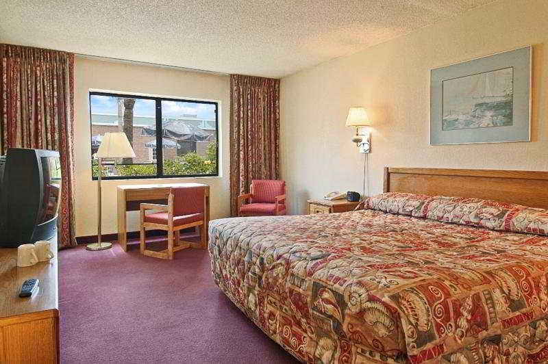 Space Coast Hotel Titusville-Kennedy Space Center Екстериор снимка