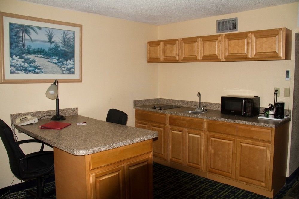Space Coast Hotel Titusville-Kennedy Space Center Екстериор снимка
